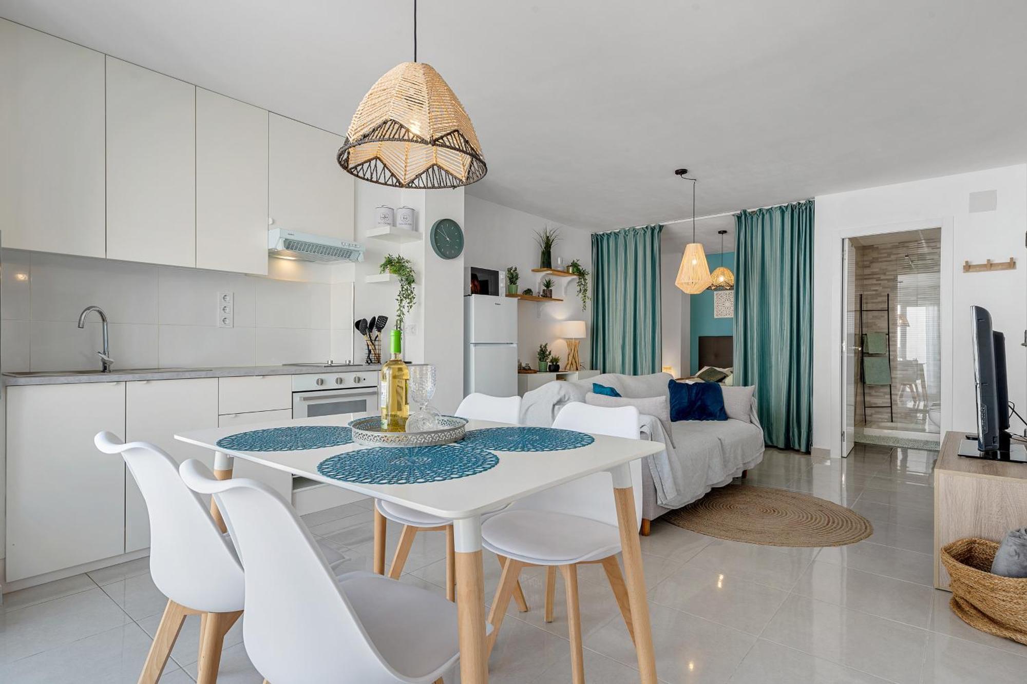 Apartment Casa Amorosa With Pool - Close To Beach, Centre And Bus Station